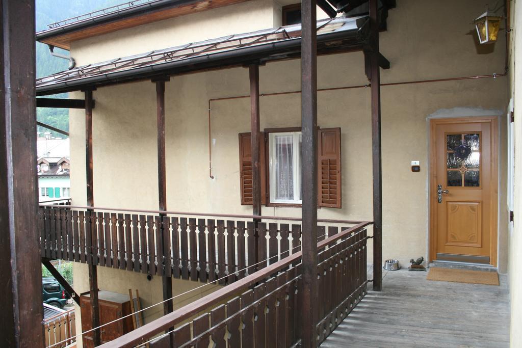 Appartamento Casa Basilio Predazzo Camera foto